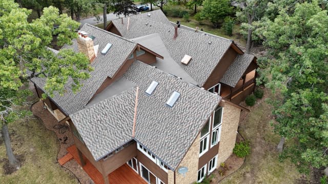 Roofing service 1